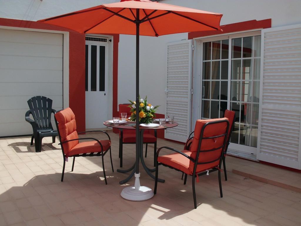 Moradia Perto Dos Palmares Ferienhaus *